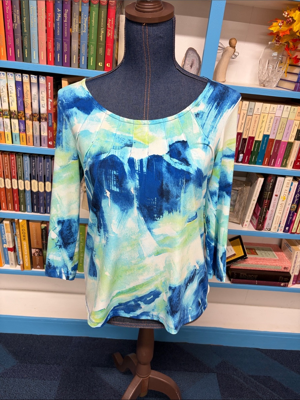 Chicos easy wear top size small